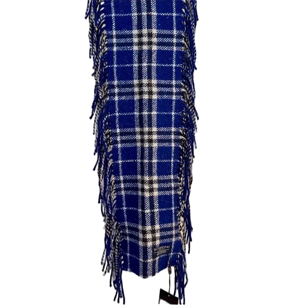 2 Options- Burberry Happy Fringes Scarf